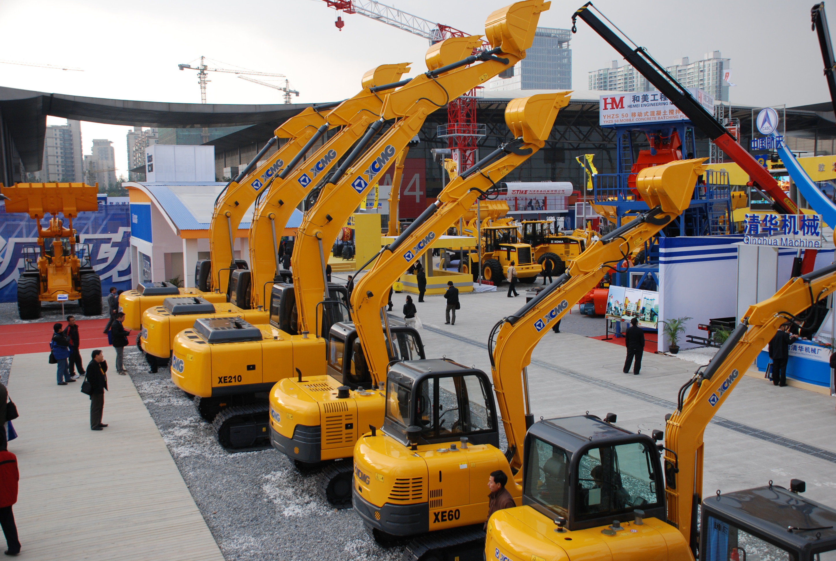 威尼斯9499与凯雷投资集团揭晓联合声明终止相助，，，自力举行重组；；；；；是年，，，威尼斯9499与卡特彼勒终止相助，，，独资建设徐州威尼斯9499挖掘机械有限公司