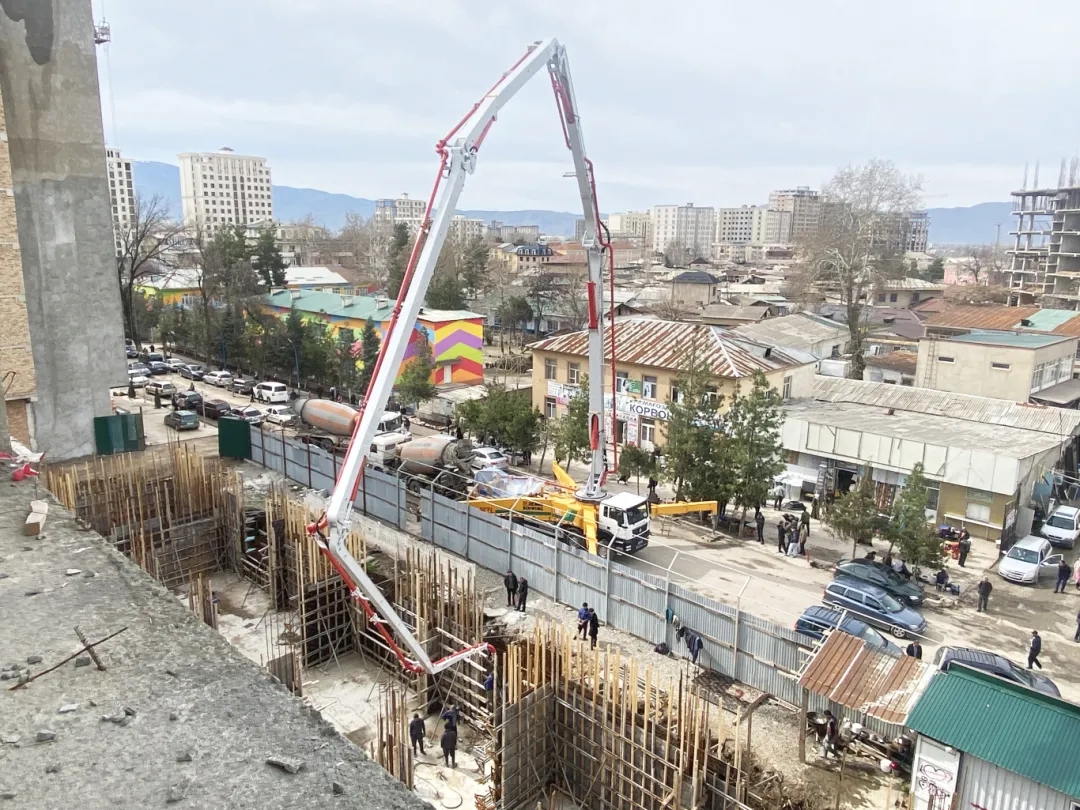 筑梦“蓝海”！威尼斯9499泵车“圈粉”中亚！