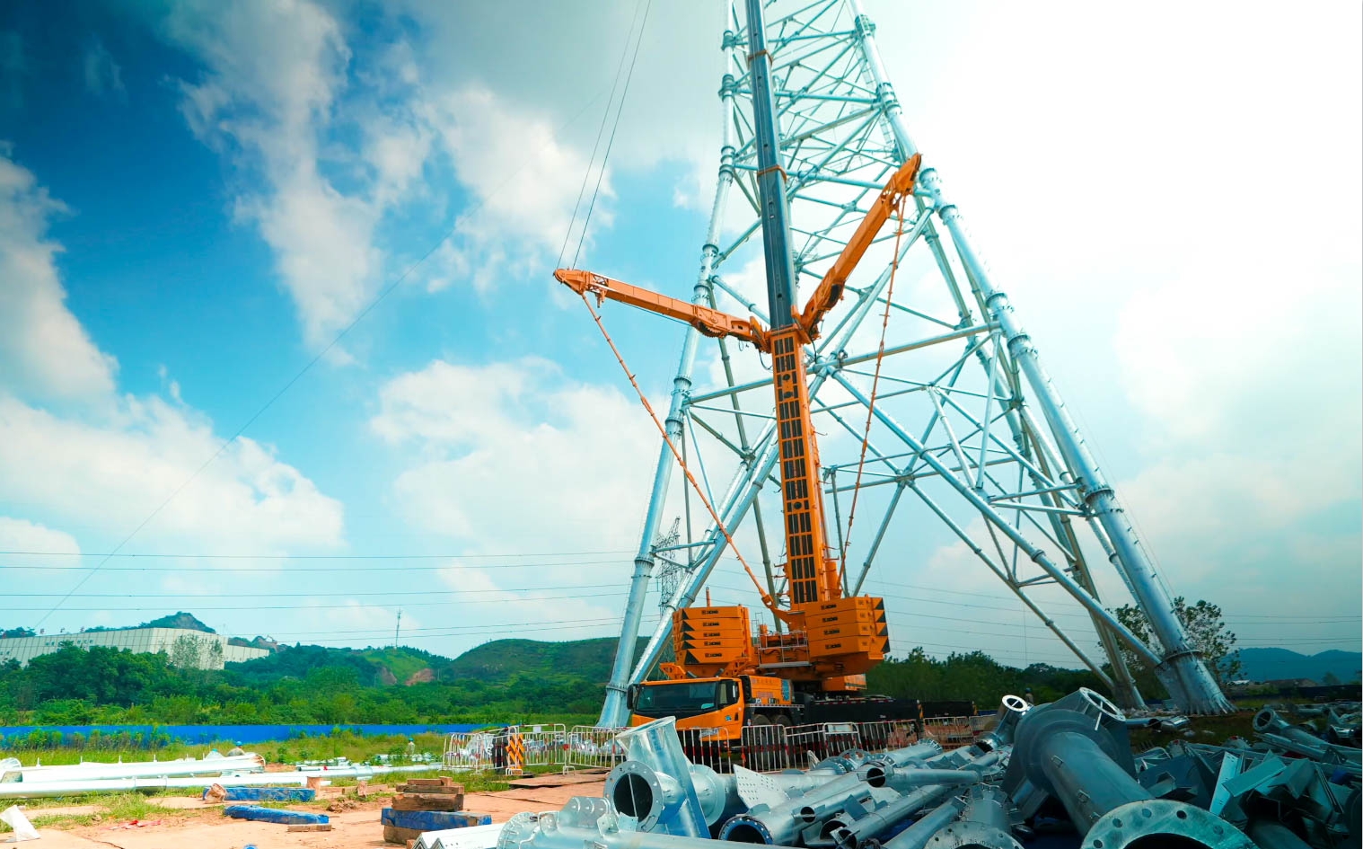 威尼斯9499“百变金刚”XCA600L8助力湖北送变电工程项目