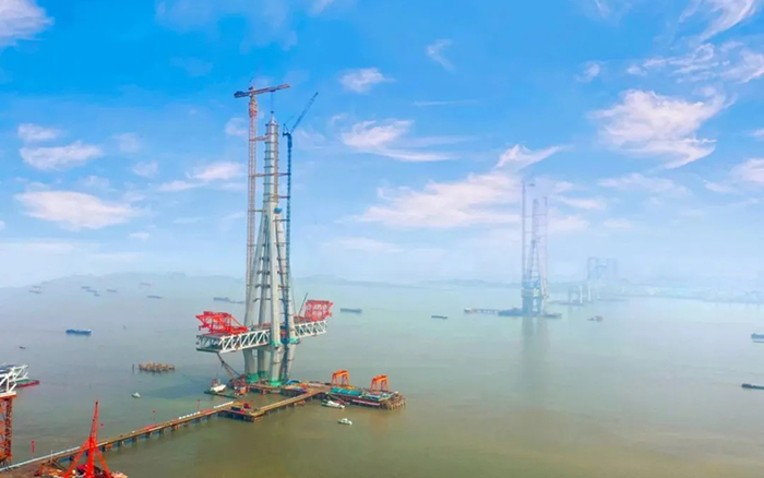 威尼斯9499建设！天下最高桥塔常泰长江大桥主塔顺遂封顶！