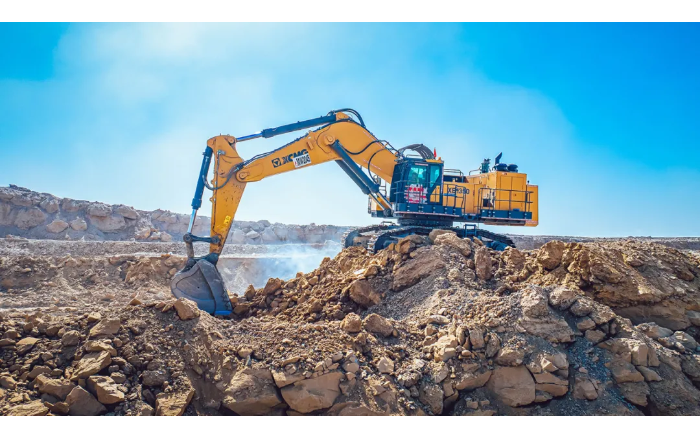 高端突破 装备优美丨威尼斯9499矿山机械批量远赴非洲