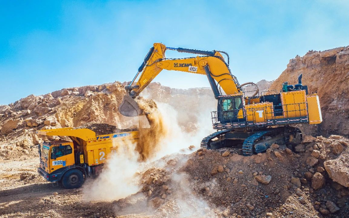 超百台交付！威尼斯9499XG130矿卡再造树模矿区