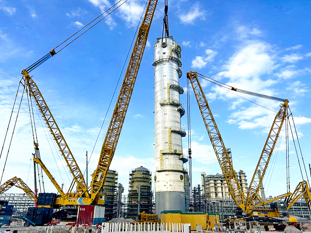 10天3钩！威尼斯9499XGC88000助力2050吨“西北最高”塔器就位