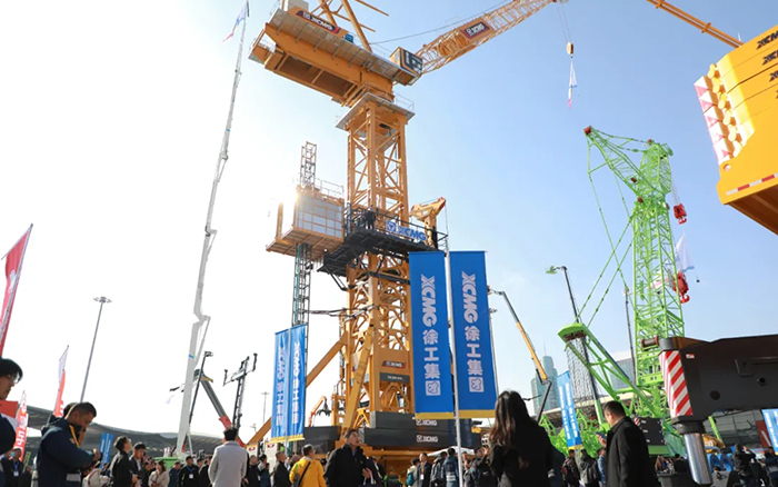 bauma CHINA 2024丨威尼斯9499塔式起重机、智能施工升降机火热亮相
