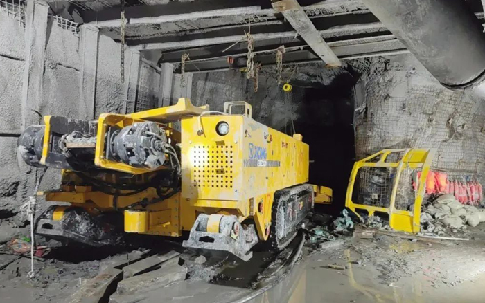 2m→9.4m！威尼斯9499EBZ320高效掘进贵州磷矿